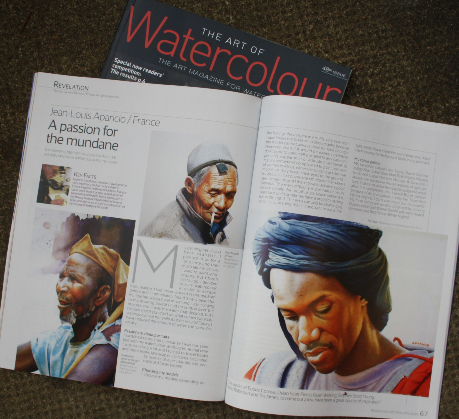 Double page de la revue The Art of Watercolour, article « A passion for the mundane » consacré à Jean-Louis Aparicio, illustré de trois de ses portraits à l’aquarelle.